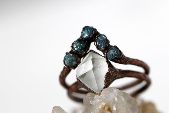 Raw Diamond Wedding Ring Set - Blue Diamond Engagement Ring - Herkimer Wedding Ring - Conflict Free Diamond Wedding Ring