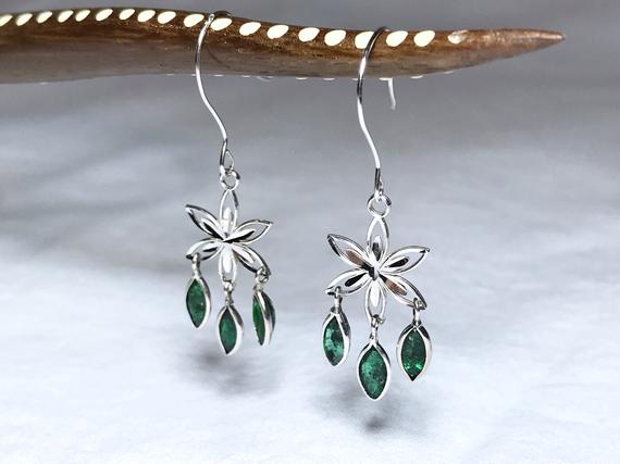 14k White Gold Natural Emerald (1.08 Ct) Earrings, Appraised  1,200 Cad
