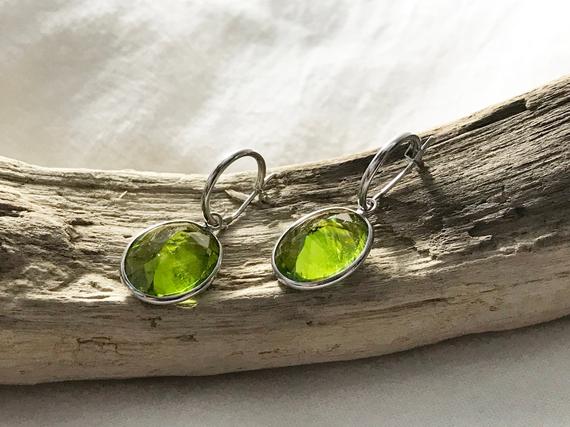 14k White Gold Natural Peridot (14.30 Ct) Earrings, Appraised 3,097 Usd
