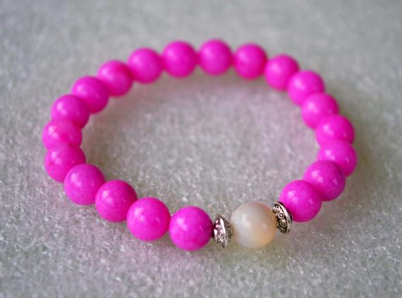 Electric Pink Jade And Mother Of Pearl, Wrist Mala Bracelet - Transmute Negative Energy,heighten Intuition, Psychic Sensitivity, Love, Heart