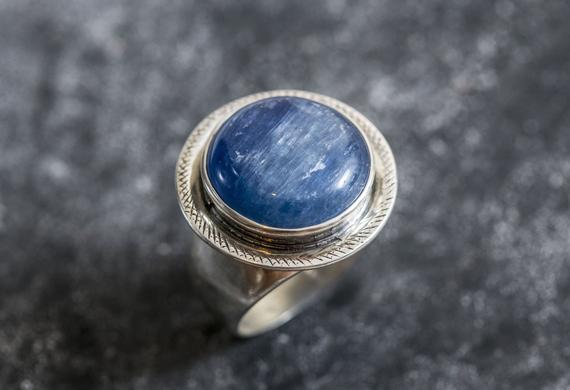 Round Kyanite Ring, Natural Kyanite, Blue Kyanite Ring, Vintage Blue Rings, African Kyanite, Large Stone Ring, Solid Silver Ring, Kyanite