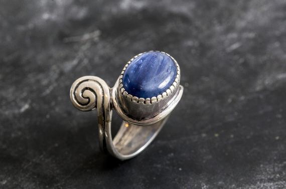 Kyanite Ring, Real Kyanite Ring, Blue Kyanite Ring, African Blue Stone Ring, Unique Vintage Ring, Large Blue Ring, Silver Ring, Adina Stone