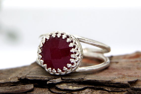 Jade Ring · Red Gemstone Ring · Silver Ring · Custom Rings · Precious Gemstone Ring · Delicate Ring · Small Stone Ring · Faceted Ring