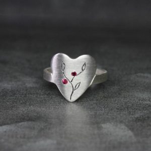 Unique Heart Signet Ring Silver Pink Red Ruby Romantic Valentine's Day Branch Leaf Engraving Comfortable Modern Gift Idea Her – Love Growth | Natural genuine Array jewelry. Buy crystal jewelry, handmade handcrafted artisan jewelry for women.  Unique handmade gift ideas. #jewelry #beadedjewelry #beadedjewelry #gift #shopping #handmadejewelry #fashion #style #product #jewelry #affiliate #ad