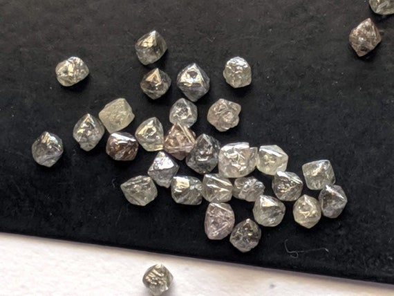 3-4mm Grey Diamond Crystal, Raw Grey Diamond Crystal, Loose Grey Diamond Crystal, Diamond Octahedron Crystal, 5 Pcs, 1.3 Cts - Ppd454