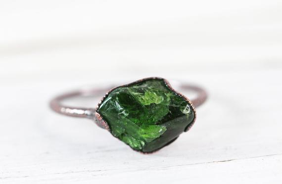 Chrome Diopside Ring - Bright Green Stone - Polished Diopside
