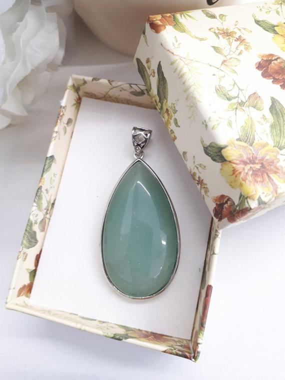 Green Fluorite Pendant - Green Fluorite Necklace - Birthstone Jewelry - Fluorite Jewelry - Oval Teardrop Pendant - Gift For Women