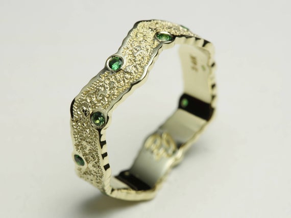 Gold Wedding Band With Chrome Tourmaline, Green Tourmaline Wedding Band, Unique Wedding Ring, Tourmaline Gemstones Gold Ring, Unique Ring