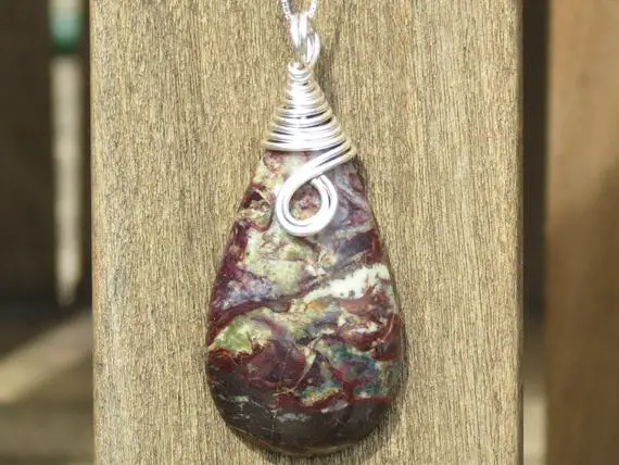Unisex Jasper Healing Stone Necklace!