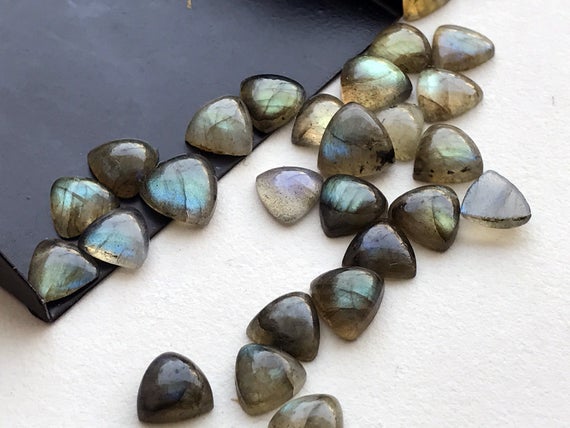 8-9mm Labradorite Plain Trillion Cabochons, Labradorite Flat Back Cabochons For Jewelry, Labradorite Blue Fire Stone (5pcs To 10pcs Options)