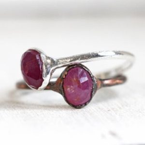 Shop Pink Sapphire Jewelry! Sapphire Ring – Sapphire and Copper Ring – Pink Sapphire Ring – Engagement Ring – Silver and Sapphire Ring | Natural genuine Pink Sapphire jewelry. Buy handcrafted artisan wedding jewelry.  Unique handmade bridal jewelry gift ideas. #jewelry #beadedjewelry #gift #crystaljewelry #shopping #handmadejewelry #wedding #bridal #jewelry #affiliate #ad
