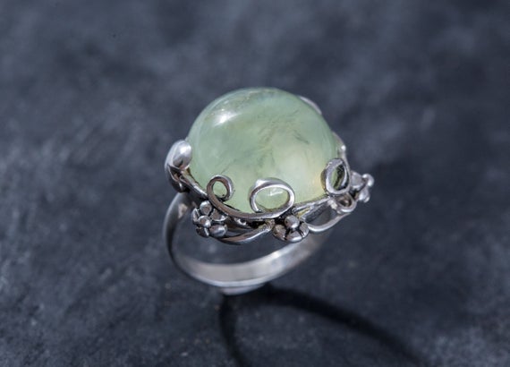 Flower Prehnite Ring, Prehnite Ring, Natural Prehnite, Flower Ring Design, May Birthstone, Vintage Rings, Solid Silver Ring, Prehnite