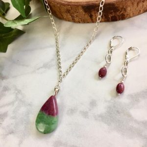Shop Ruby Zoisite Necklaces! Ruby Zoisite Necklace Set – Ruby Jewelry – Ruby Pendant Necklace – Ruby Earrings – Holiday Jewelry – Ruby Drip | Natural genuine Ruby Zoisite necklaces. Buy crystal jewelry, handmade handcrafted artisan jewelry for women.  Unique handmade gift ideas. #jewelry #beadednecklaces #beadedjewelry #gift #shopping #handmadejewelry #fashion #style #product #necklaces #affiliate #ad