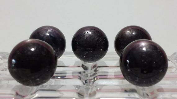 Natural Sapphire Sphere Mineral Sample, Black & Purple 21.9mm, 21 Grams, 105 Carats From India, Large Size Black Star Sapphire Sphere.