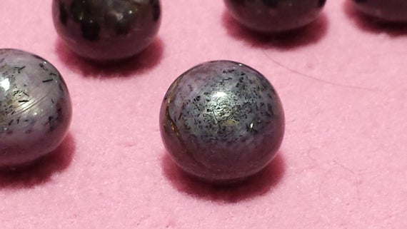 Natural Sapphire Sphere Mineral Sample, Black & Purple 17.5mm, 11 Grams, 55 Carats From India, Medium Size Black Star Sapphire Sphere.