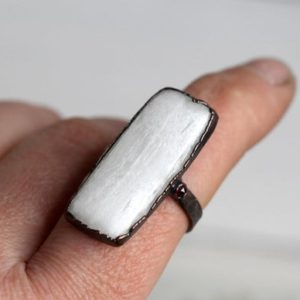 Selenite Ring – Size 8 3/4 – Big Crystal Ring – Copper Ring – White Stone Ring – Garnet Ring | Natural genuine Selenite rings, simple unique handcrafted gemstone rings. #rings #jewelry #shopping #gift #handmade #fashion #style #affiliate #ad
