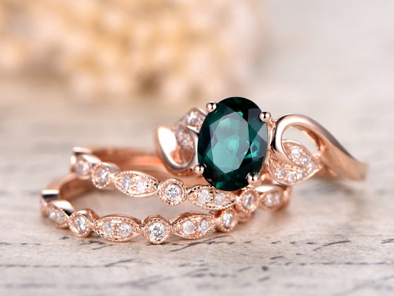 Emerald Engagement Ring Set Oval Cut Emerald Ring Set And Two Milgrain Wedding Bands Bridal Wedding Ring Set 14k Rose Gold