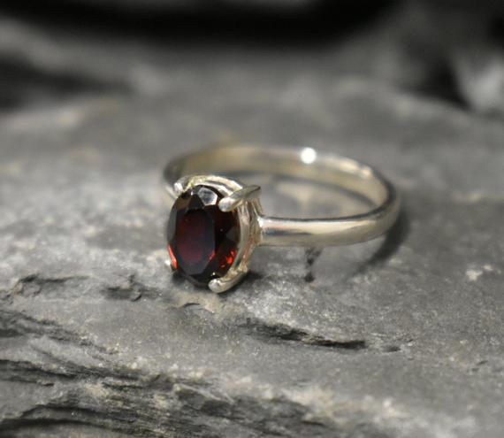 Garnet Ring, Natural Garnet, Red Solitaire Ring, January Birthstone, Oval Ring, Dainty Ring, Promise Ring, 2 Carat Ring, Solid Silver Ring