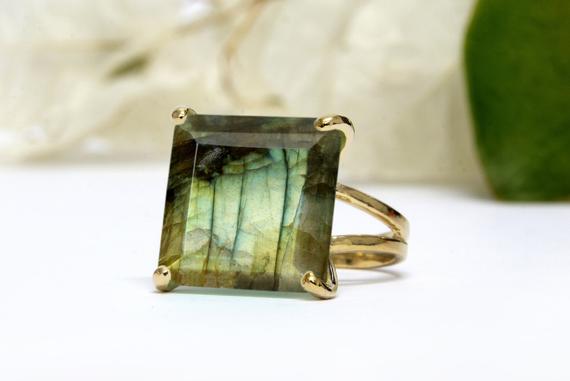 Gold Labradorite Ring · Gold Gemstone Ring · Square Semiprecious Ring · Shifting Color Ring · Cocktail Ring
