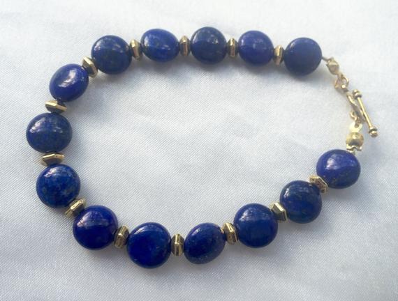 Simple, Art Deco-inspired Lapis Lazuli & Brass Bracelet. Rich Royal Blue Gemstones. Geometric Jewely With Casual, Everyday Style