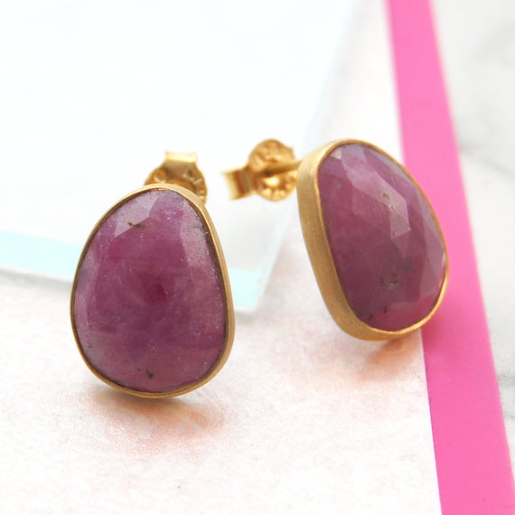Ruby Earrings, Gold Earrings, Ruby Oval Earrings, Gemstone Studs, Gold Gemstone Earrings, Red Gemstone Earring, Natural Stone, Ruby Jewelry