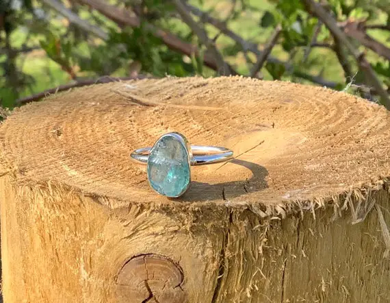 Womens Raw Stone Silver Ring, Apatite Silver Ring, Gemstone Jewellery, Gift For Girlfriend Or Sister