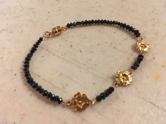 Black Diamond Bracelet - Black Jewelry - Gold Jewellery - Gemstone - Dainty - Flower - Luxe
