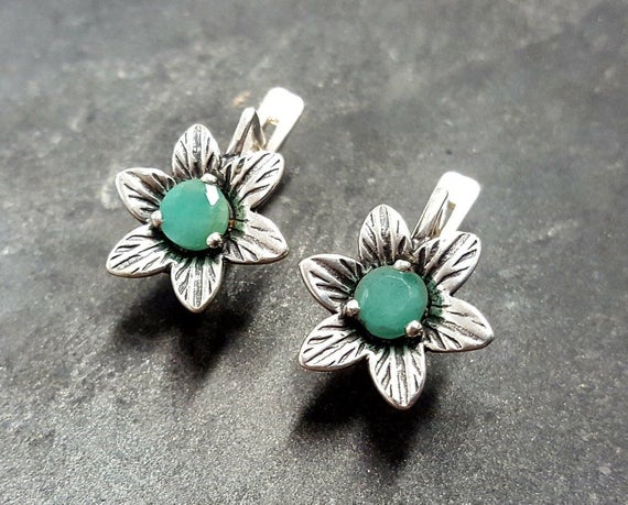 Flower Earrings, Emerald Earrings, Natural Emerald, May Birthstone, Lotus Earrings, Vintage Flower Earrings, May Earrings, Silver Earrings