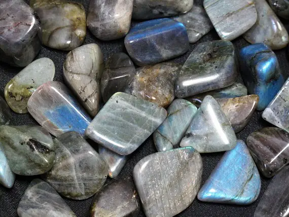 Labradorite Tumbled Stone For Magick, Spirit Workings, Past-life Recall, Astral Travel, Witch's Stone, Altar Crystal, Crystal Healing, Wicca