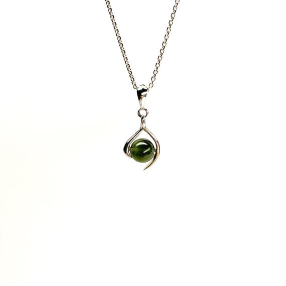 Moldavite Silver Necklace / Sterling Silver /made In Japan / Gift Jewelry / Charis Jewelry /