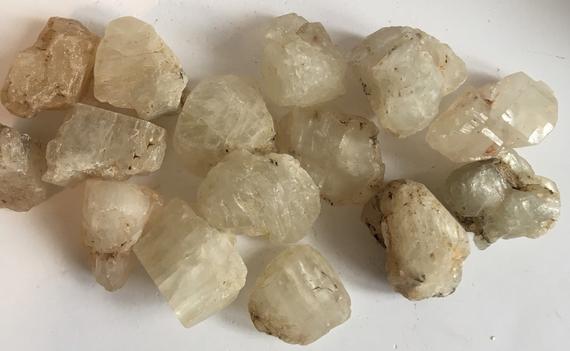 Moonstone Natural Raw Crystal, Healing Crystals And Stones,new Beginnings Healing Crystal, Spiritual Stone, Meditation, Chakra Stone