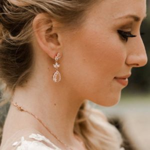 Shop Morganite Earrings! Morganite LEAF Earring Light Pink Blush Soft Pink Bridesmaid gifts Jewelry Rose Gold Bridal jewelry Bridesmaid gift set KNOT BRACELET | Natural genuine Morganite earrings. Buy handcrafted artisan wedding jewelry.  Unique handmade bridal jewelry gift ideas. #jewelry #beadedearrings #gift #crystaljewelry #shopping #handmadejewelry #wedding #bridal #earrings #affiliate #ad
