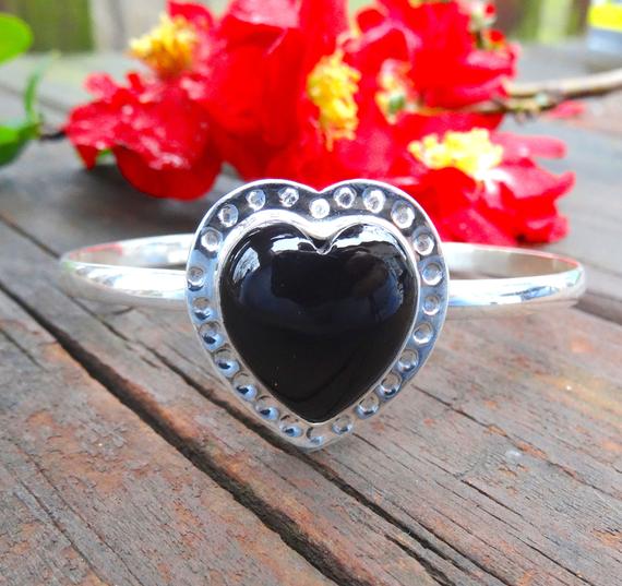 925 - Black Onyx Heart Cuff, Sterling Silver Bangle Bracelet, Handmade In 925 Silver, Statement Metalwork Cuff, Black Onyx Bracelet, Heart
