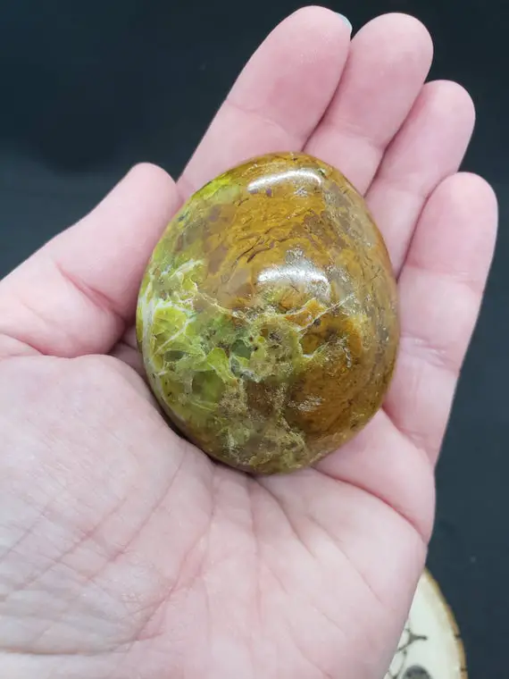 Green Opal Palmstone - Reiki Charged - Powerful Energy - Strengthens Relationships - Creativity - Heart Chakra Stone - #3