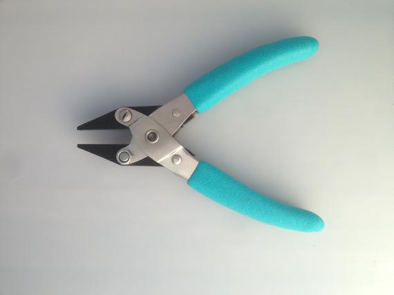 Parallel Pliers, 5 3/4" Flat Nose With Foam Grips