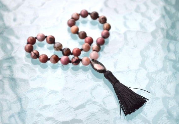 8mm Rhodonite, Rhodonite Quarter Mala, Mini Pocket Size Travel Prayer Beads, Yoga Mala Beads 27, Meditation, Prayer, Japa, Mantra, Pink