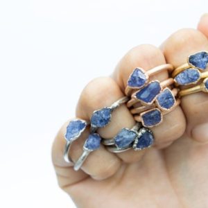 Raw tanzanite ring | Gold tanzanite ring | Electroformed jewelry | Tanzanite jewelry | Silver tanzanite ring | Natural genuine Tanzanite rings, simple unique handcrafted gemstone rings. #rings #jewelry #shopping #gift #handmade #fashion #style #affiliate #ad