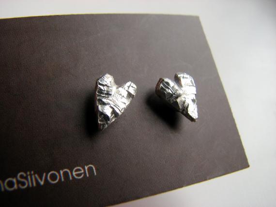 Titanium Earrings Rough Silver Hearts