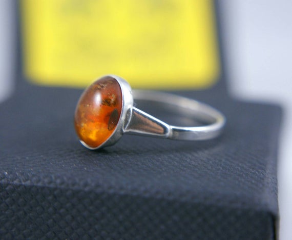 Beautiful Continental Vintage Amber Cabochon 925 Ring - Vintage Handmade Amber On Sterling Silver Ring Size Us 7 1/2 Uk O 1/2 Eu 55 1/2