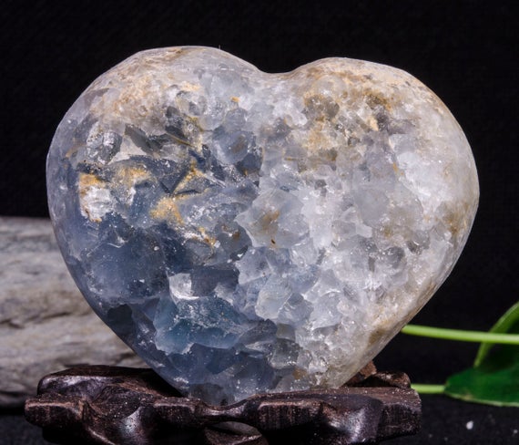 Blue Celestite Heart/celestite Geode/raw Celestite Heart Shape/celestite Heart/celestite Cluster/blue Celestite Gedode/blue Crystal/decor