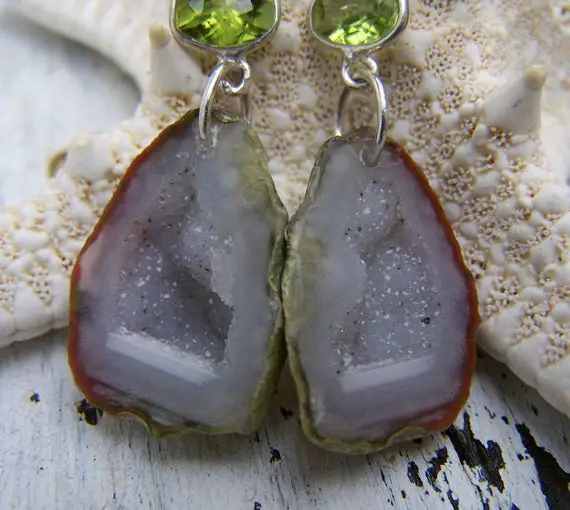 Sale...tabasco Geode Druzy, Peridot Bezel, Sterling Silver Talisman Kidney  Earwire