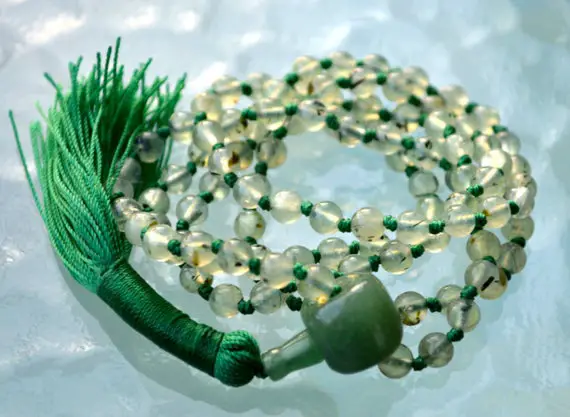 Chakra Jewelry / Prehnite / Prehnite Mala Necklace / Prehnite Pendant / Prehnite Jewelry / Reiki Jewerly / Boho Necklace Green Heart Chakra
