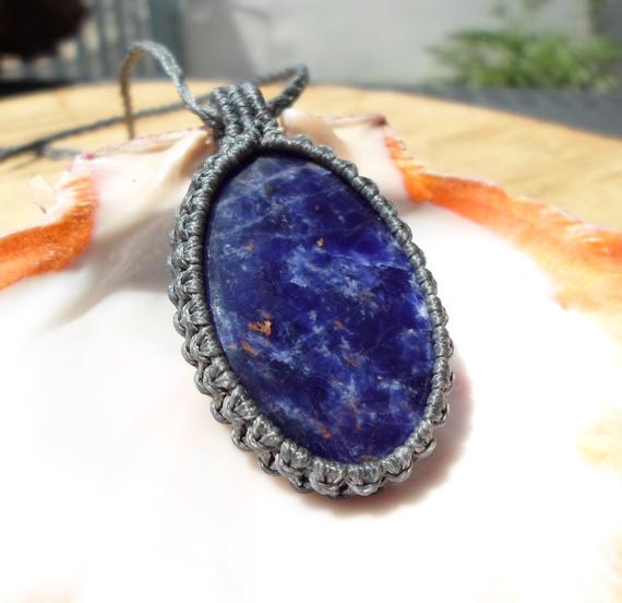 Sodalite Macrame Pendant, Boho Sodalite Necklace, Blue Gemstone Pendant, Blue Healing Crystal, Plain Stone Necklace, Adjustable Length