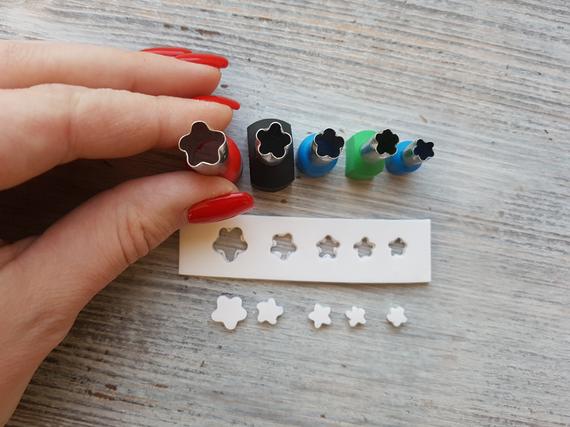Set Of Metal Cutters "flowers", 3, 4, 5 Or 9 Pcs., ≈ 0.55-0.11 Inch (1.4cm - 0.3cm), Tools For Sugar Paste, Metal Clay, Miniatures Set Of Metal Cutters "flowers", 3, 4, 5 Or 9 Pcs., ≈ 0.55-0.11 Inch (1.4cm - 0.3cm), Tools For Sugar Paste, Metal Clay, Miniatures