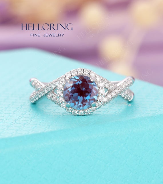 Alexandrite Engagement Ring White Gold Vintage Halo Diamond Moissanite Wedding Ring Half Eternity Prong Set Anniversary Promise Ring