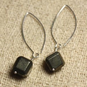 Shop Pyrite Earrings! Boucles d'Oreilles Argent 925 Crochets 40mm – Pyrite dorée Cubes 10x10mm | Natural genuine Pyrite earrings. Buy crystal jewelry, handmade handcrafted artisan jewelry for women.  Unique handmade gift ideas. #jewelry #beadedearrings #beadedjewelry #gift #shopping #handmadejewelry #fashion #style #product #earrings #affiliate #ad