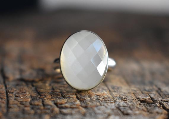 White Moonstone Ring,faceted Moonstone Ring,925 Silver Ring,faceted White Moonstone Ring,moonstone Ring,natural White Moonstone Ring