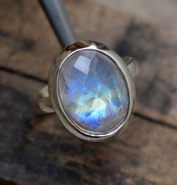 Queenly Rainbow Moonstone Ring June Birthstone Ring 925 Sterling Silver Ring For Women Anniversary Gift For Her Blue Gemstone Moonstone Ring