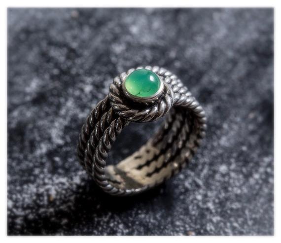 Dainty Chrysoprase Ring, Silver Rope Band, Natural Chrysoprase Ring, Green Gem Ring, Round Chrysoprase Ring, Silver Ring, Adina Stone