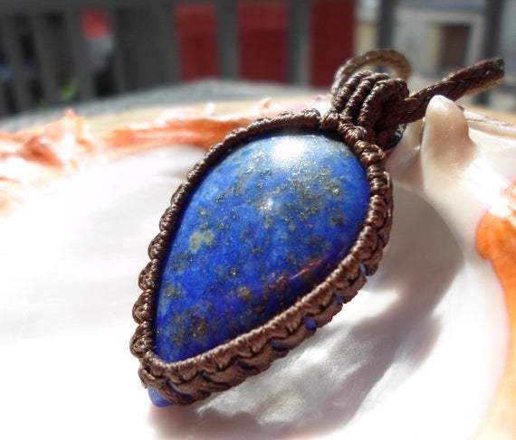 Lapis Lazuli Macrame Pendant, Macrame Gemstone Necklace, Blue Healing Crystal Jewelry, Natural Lapis Boho Pendant